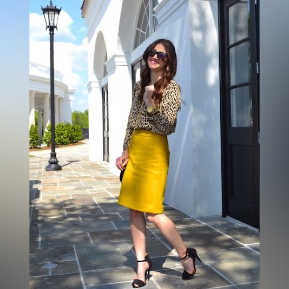 Trina Turk Textured Pencil Skirt – Bright Yellow – NWT